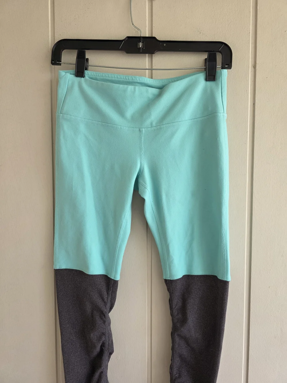 Alo Goddess Aqua Leggings Size Small